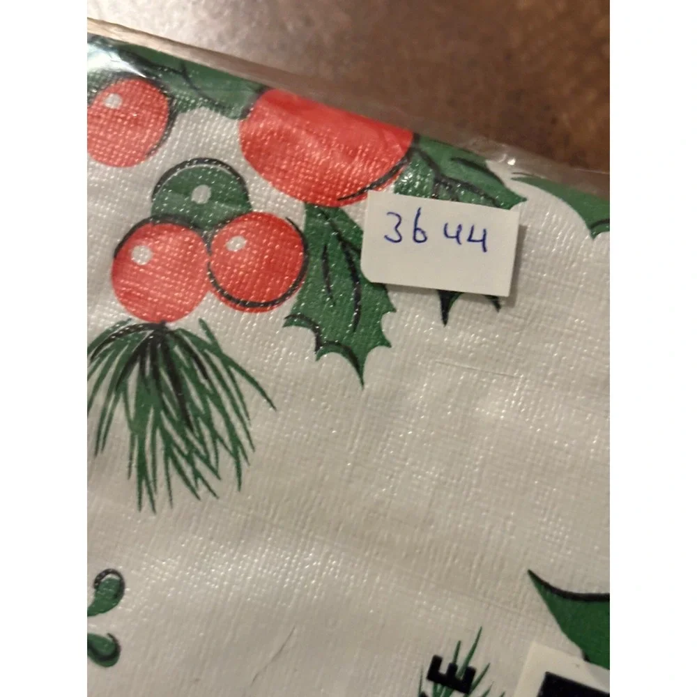 Vintage Tablecloth 52x70 Oblong Vinyl Flannel Back USA Decro Designer Edit 3644